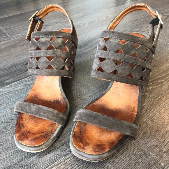 Chie Mihara Brown Suede Wedge Sandals - Picture 3 of 7
